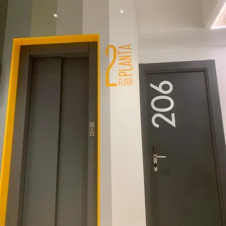 Hotell Dl Urban 2*