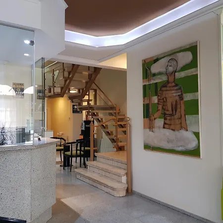 Dl Urban Hotel 2*